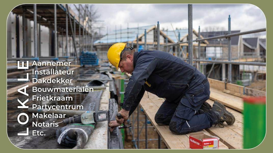 foto van een man aan het werk op de bouw met gele helm