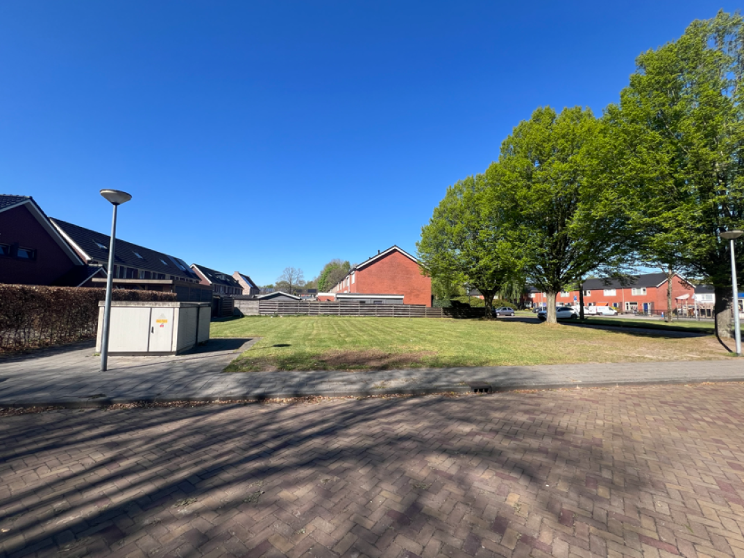 foto kavel-buizerdlaan